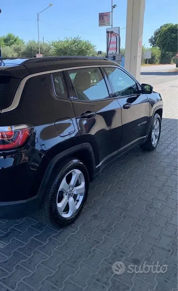 Usata Jeep Compass 120 CV (88 kW) 2019 Nero SUV