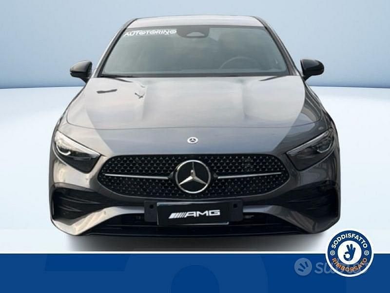 Usata Mercedes A180 AMG 115 CV (84 kW) 2024 Grigio Berlina