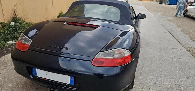Usata Porsche Boxster 204 CV (150 kW) 1999 Blu Cabrio