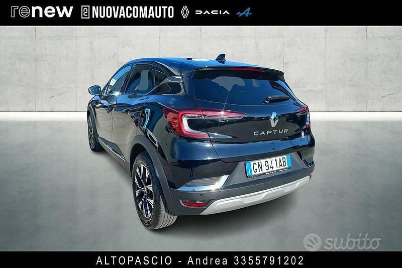 Usata Renault Captur Techno 145 CV (106 kW) 2023 Nero SUV