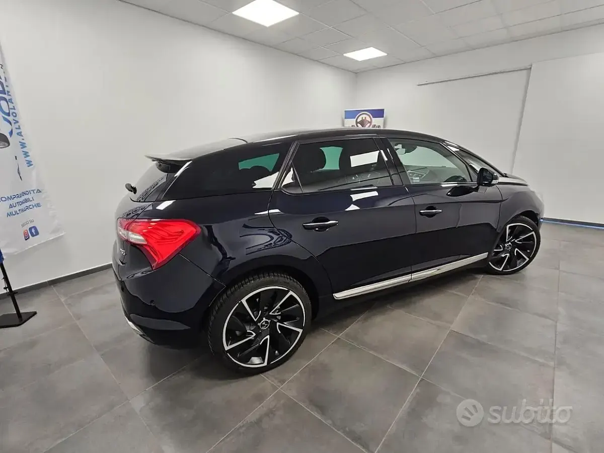 Usata DS Automobiles DS5 So Chic 181 CV (133 kW) 2016 Bluazzurro Utilitaria