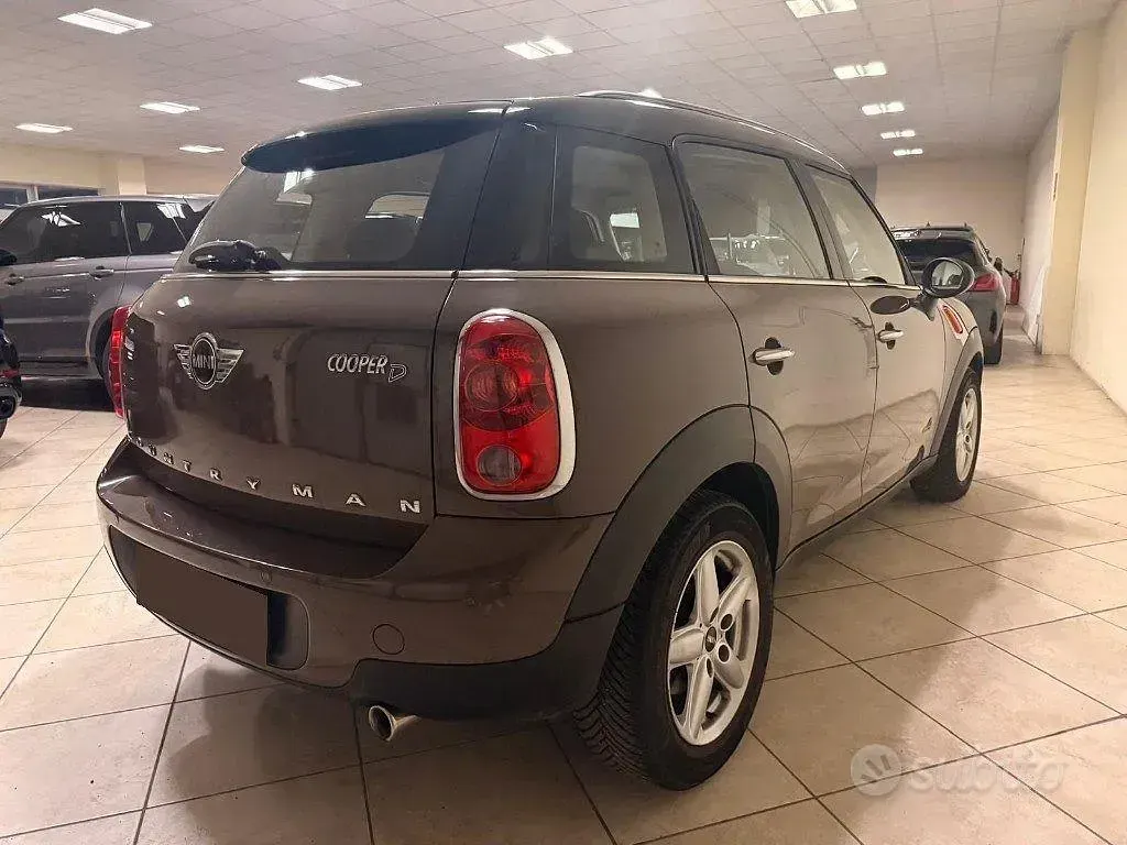 Usata Mini Cooper D Countryman 111 CV (81 kW) 2013 Marrone SUV