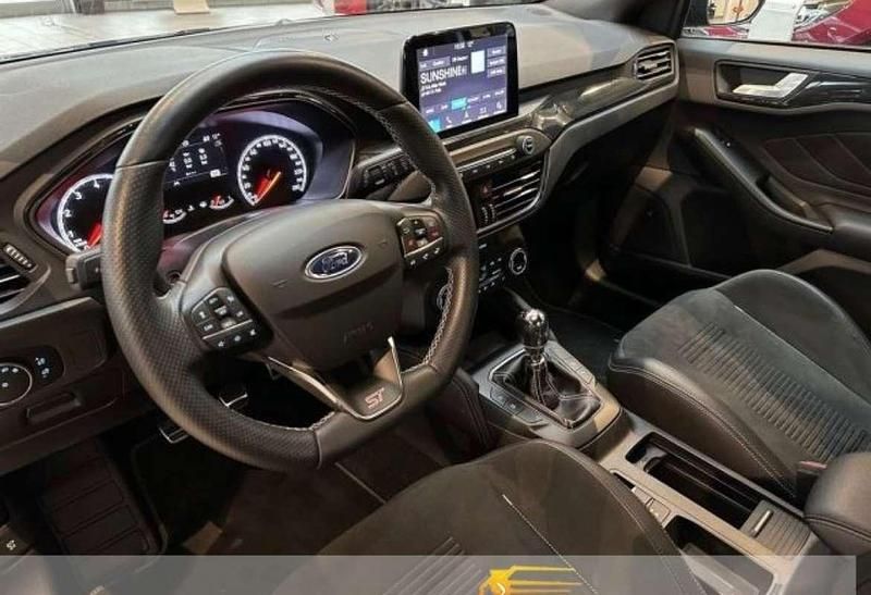 Usata Ford Focus ST 280 CV (205 kW) 2021 Blu/azzurro Berlina