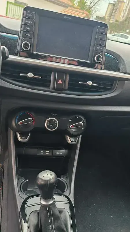 Usata Kia Picanto 67 CV (49 kW) 2017 Utilitaria