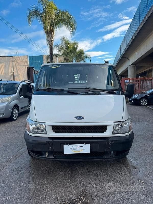 Usata Ford Transit 125 CV (91 kW) 2002 Bianco Berlina