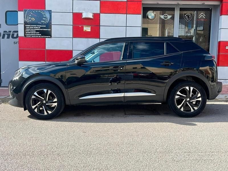 Usata Peugeot 2008 Allure 110 CV (80 kW) 2021 Nero SUV