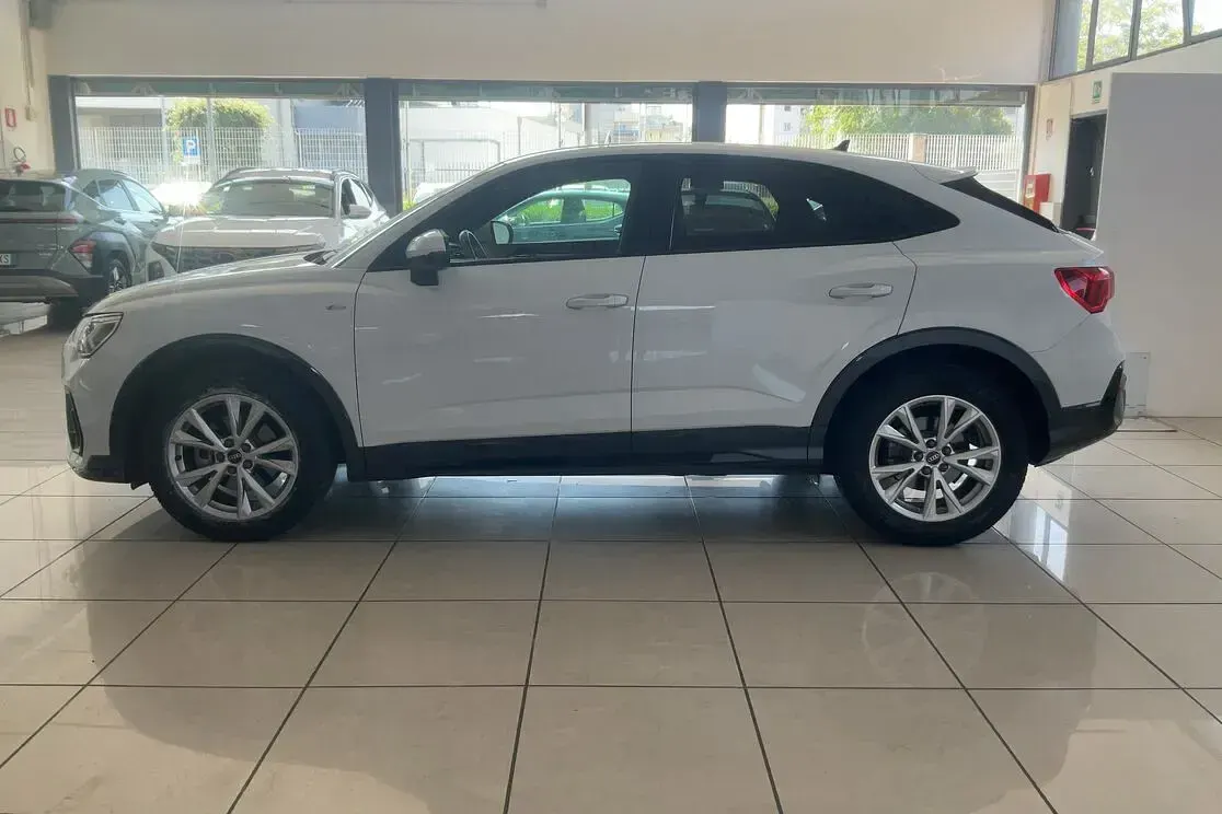 Usata Audi Q3 Sportback S-Line 150 CV (110 kW) 2022 Bianco SUV