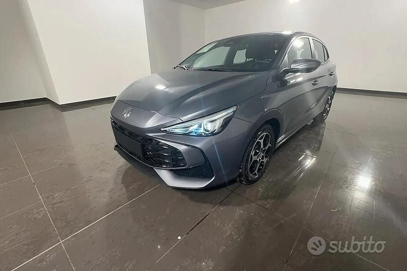 Grigio Nuova 2025 MG MG3 Comfort Due volumi | 16.000 € (Super prezzo) - Immagine 1/4