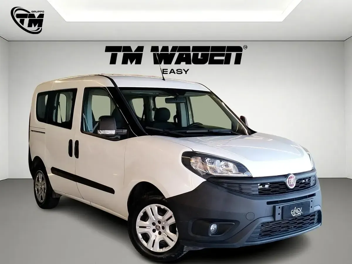 Usata Fiat Doblò Easy 95 CV (69 kW) 2021 Bianco Monovolume