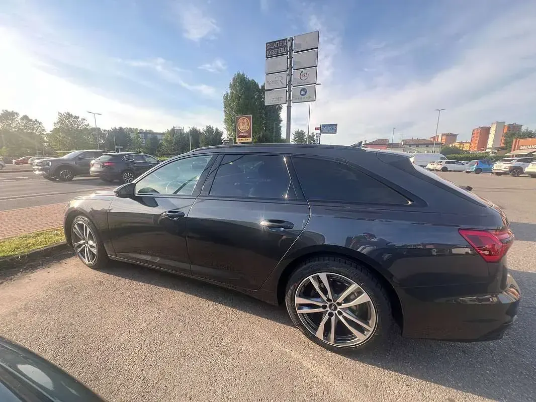 Usata Audi A6 Business 204 CV (150 kW) 2023 Grigio Station wagon
