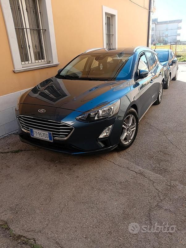 Usata Ford Focus Active 120 CV (88 kW) 2019 Blu Station wagon