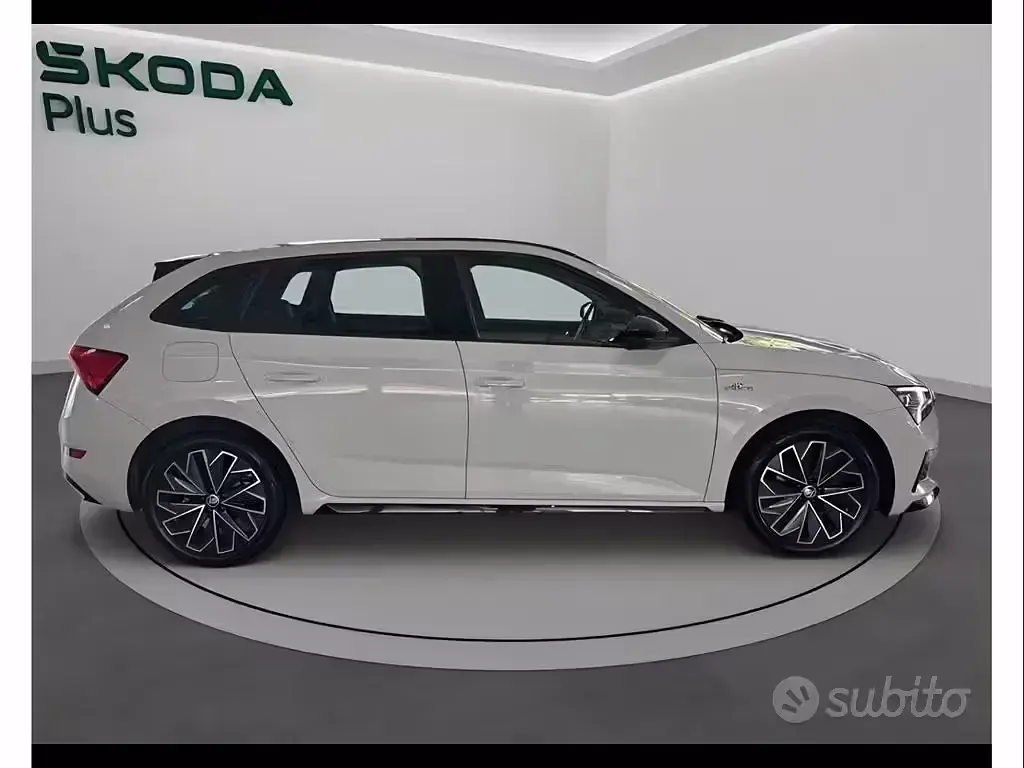 Usata Skoda Scala Monte Carlo 150 CV (110 kW) 2023 Bianco luna metalizzato Utilitaria