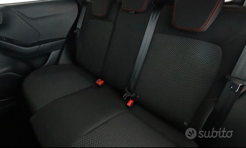 Usata Ford Puma 125 CV (91 kW) 2024 Grigio SUV