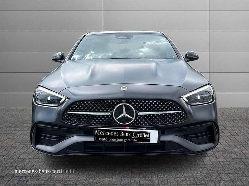 Usata Mercedes C300e AMG Line Premium Plus 265 CV (194 kW) 2024 Nero opaco Berlina