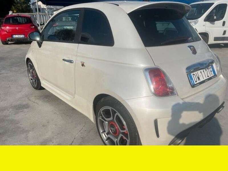 Usata Abarth 500 135 CV (99 kW) 2009 Bianco Utilitaria