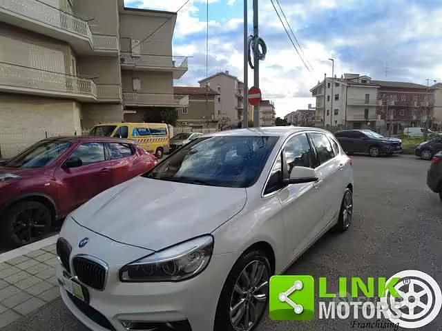 Usata BMW 216 Active Tourer Efficient Dynamics 116 CV (85 kW) 2014 Bianco Monovolume