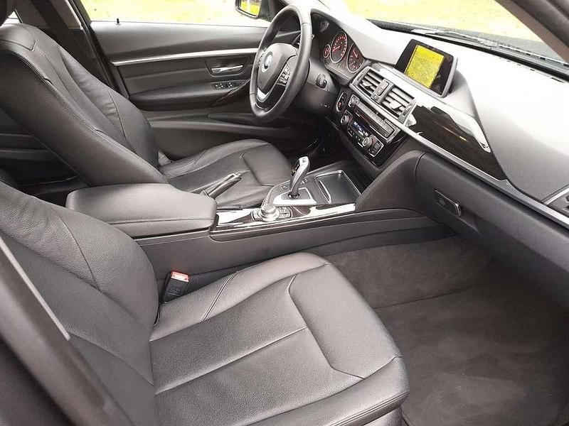 Usata BMW 318 Luxury Line 150 CV (110 kW) 2016 Station wagon