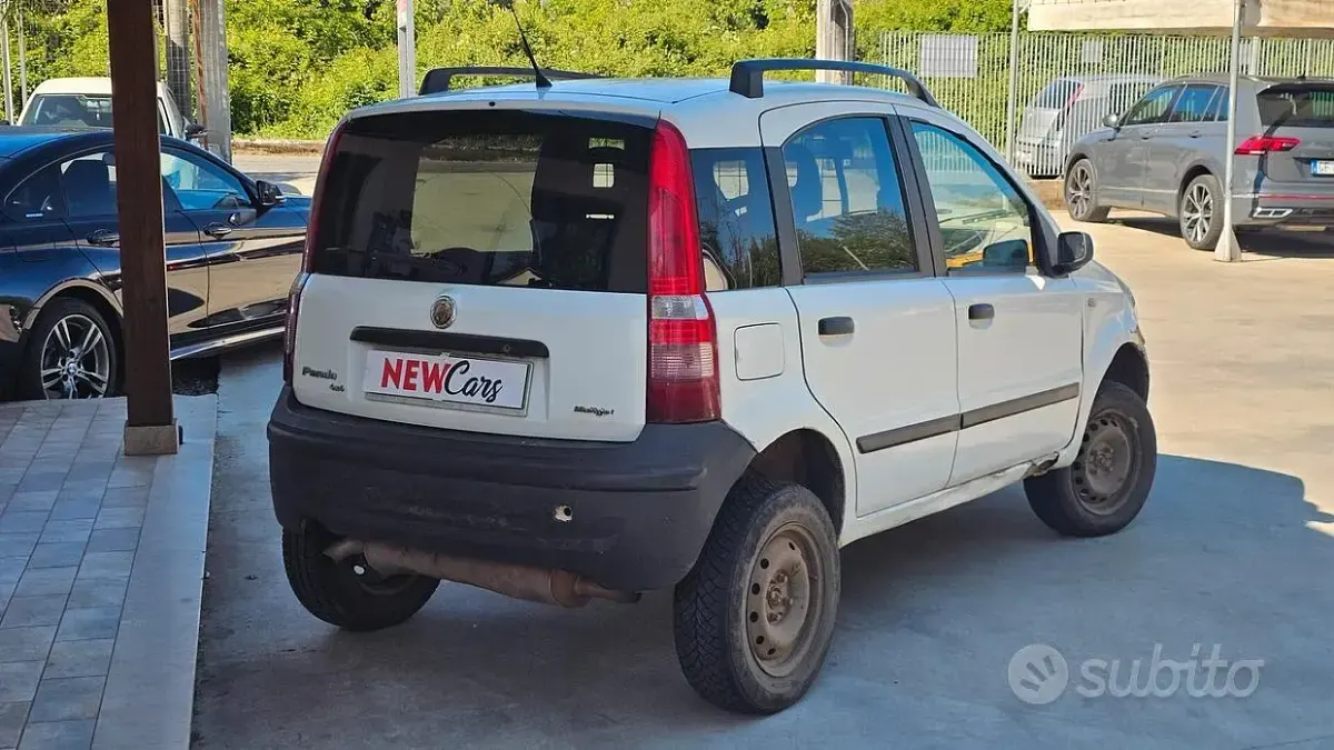 Usado Fiat Panda 4x4 Active 69 CV (50 kW) 2006 Blanco Utilitario