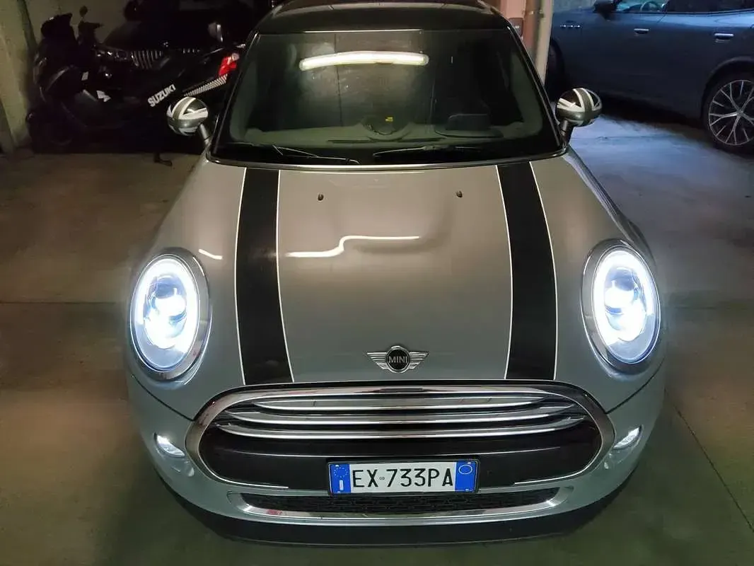 Usata Mini Cooper D 116 CV (85 kW) 2014 Argento Utilitaria