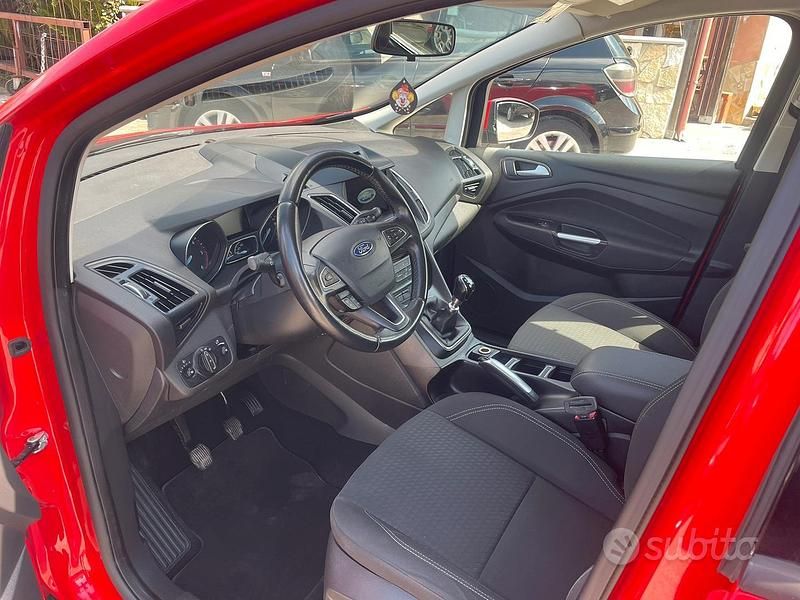 Usata Ford C-MAX Titanium 120 CV (88 kW) 2017 Monovolume