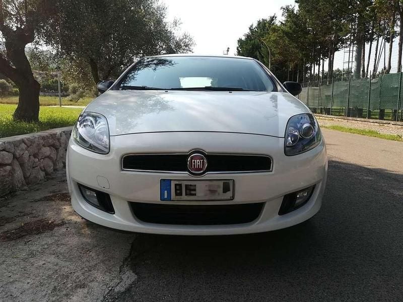 Usata Fiat Bravo Dynamic 105 CV (77 kW) 2013 Bianco Utilitaria
