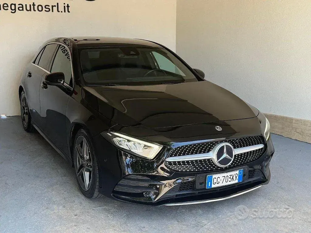 Usata Mercedes A180 Premium 116 CV (85 kW) 2020 Nero Berlina
