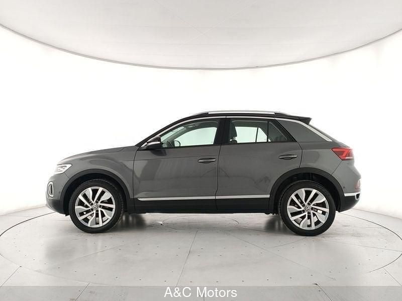 Usata VW T-Roc Style 110 CV (80 kW) 2023 Grigio SUV
