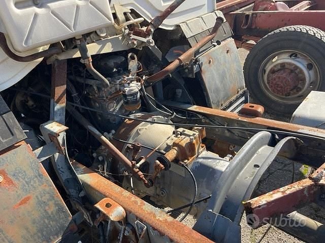 Usata Nissan Vanette 61 CV (44 kW) 1990 Bianco Monovolume