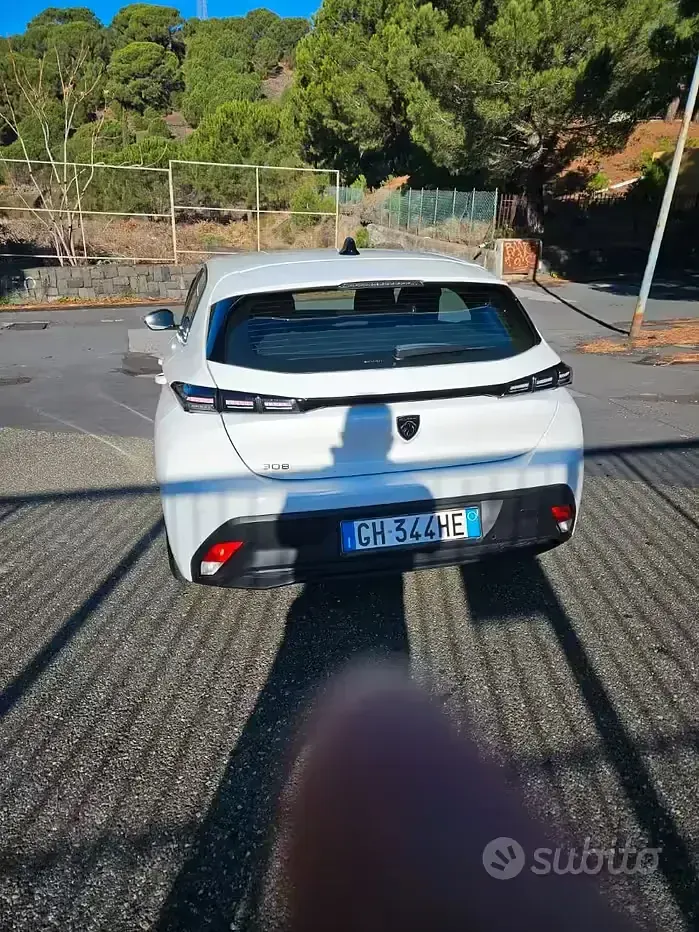 Usata Peugeot 308 131 CV (96 kW) 2022 Berlina