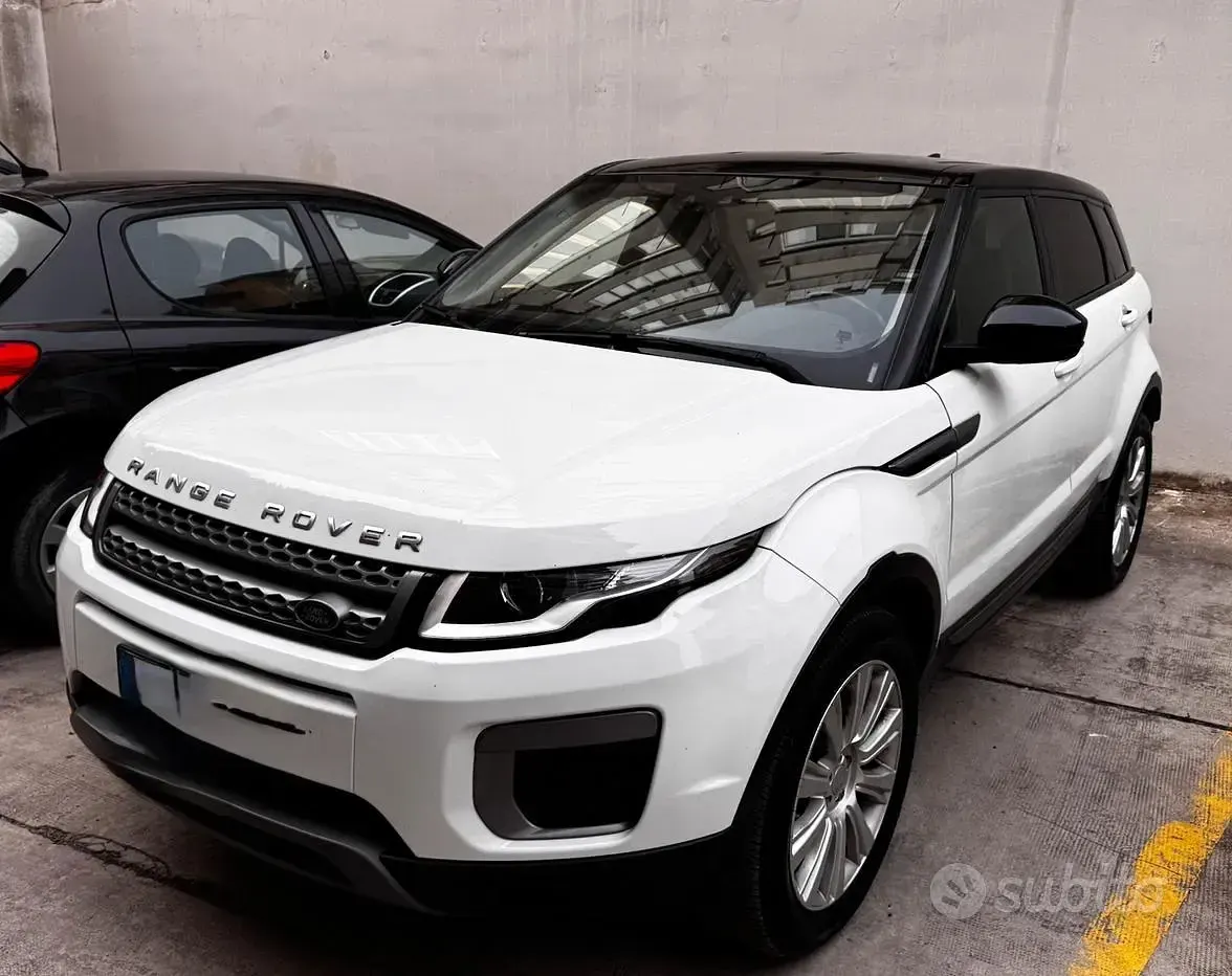 Usata Land Rover Range Rover evoque 150 CV (110 kW) 2017 Bianco Station wagon