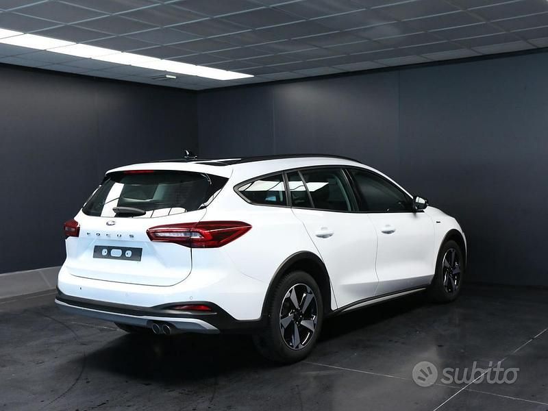 Usata Ford Focus Active 116 CV (85 kW) 2023 Bianco Station wagon