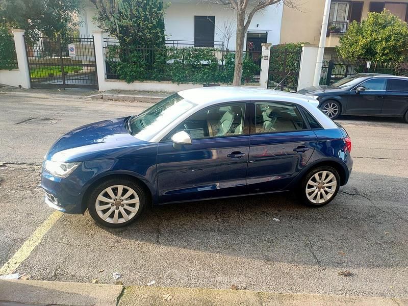 Usata Audi A1 Admired 90 CV (66 kW) 2013 Blu Berlina
