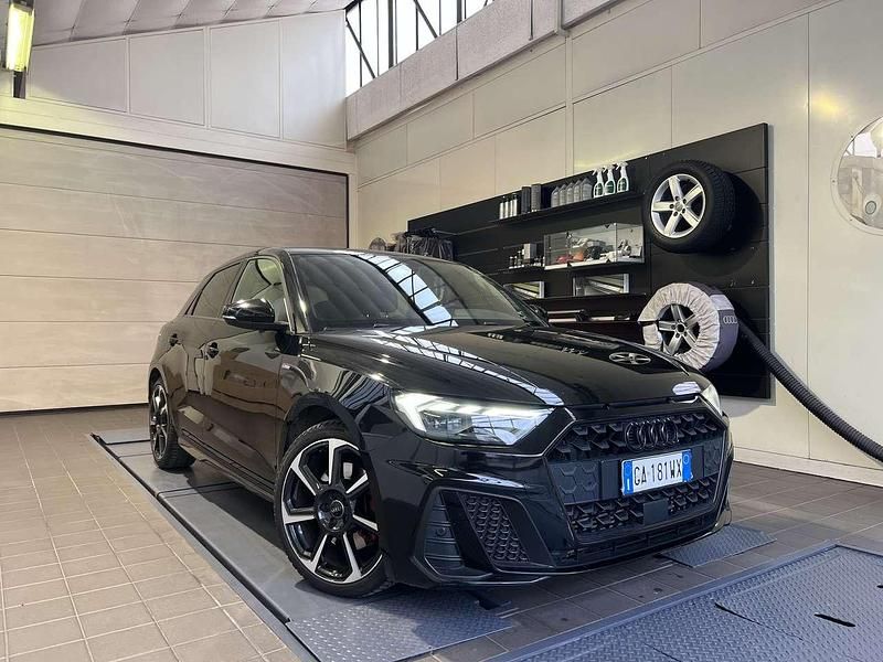 Usata Audi A1 Ambiente 200 CV (147 kW) 2020 Nero SUV