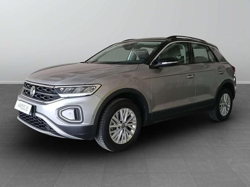 Usata VW T-Roc Life 150 CV (110 kW) 2024 Pyrit silver metallizzato SUV