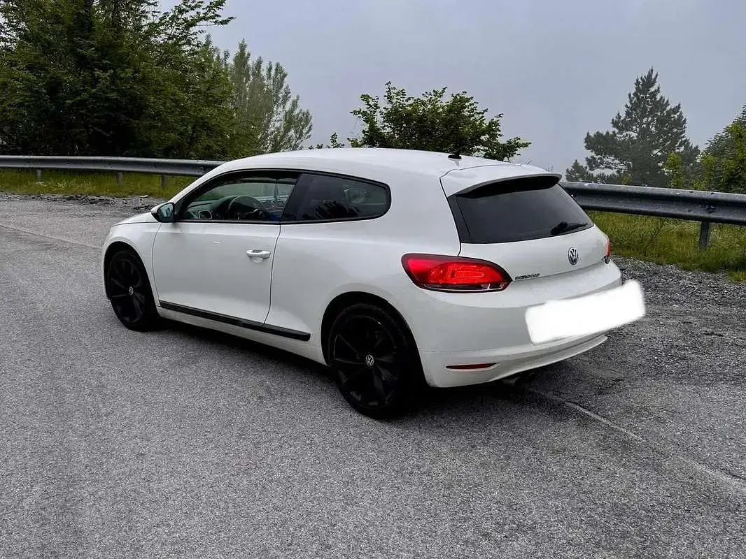Usata VW Scirocco 140 CV (102 kW) 2010 Bianco Coupé