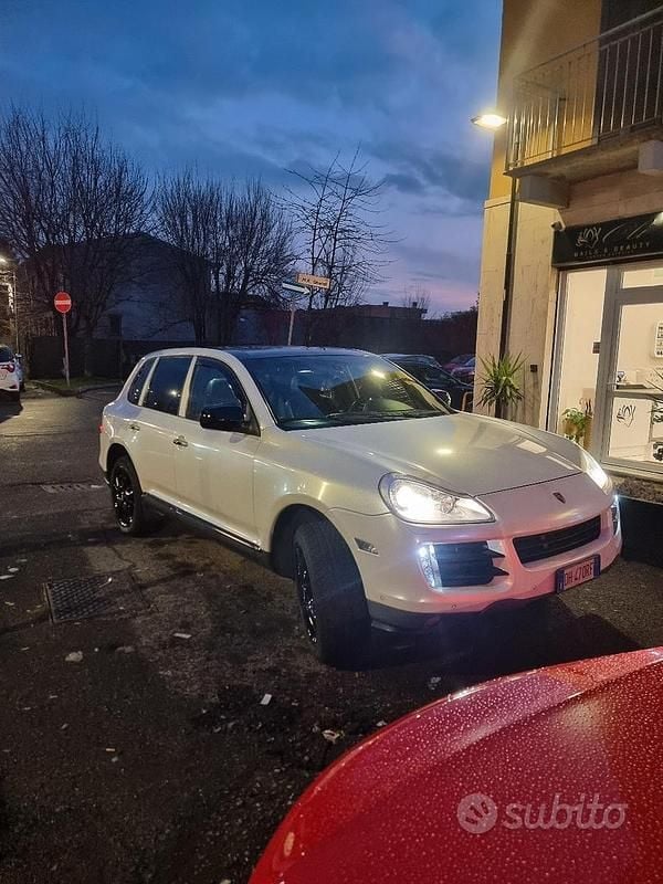 Usata Porsche Cayenne 290 CV (213 kW) 2007 Grigio SUV