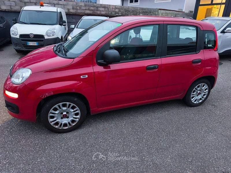 Usata Fiat Panda 69 CV (50 kW) 2016 Rosso Berlina