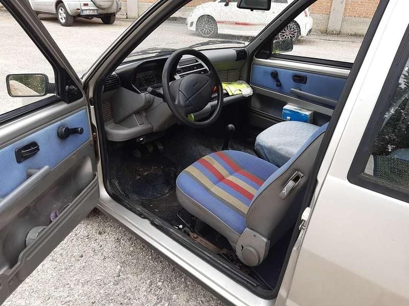 Usata Fiat Cinquecento Young 39 CV (28 kW) 1998 Argento Utilitaria