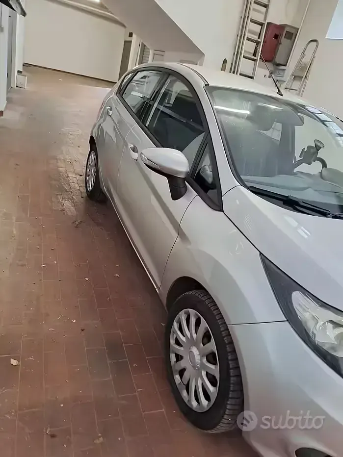 Usata Ford Fiesta 68 CV (50 kW) 2009 Berlina