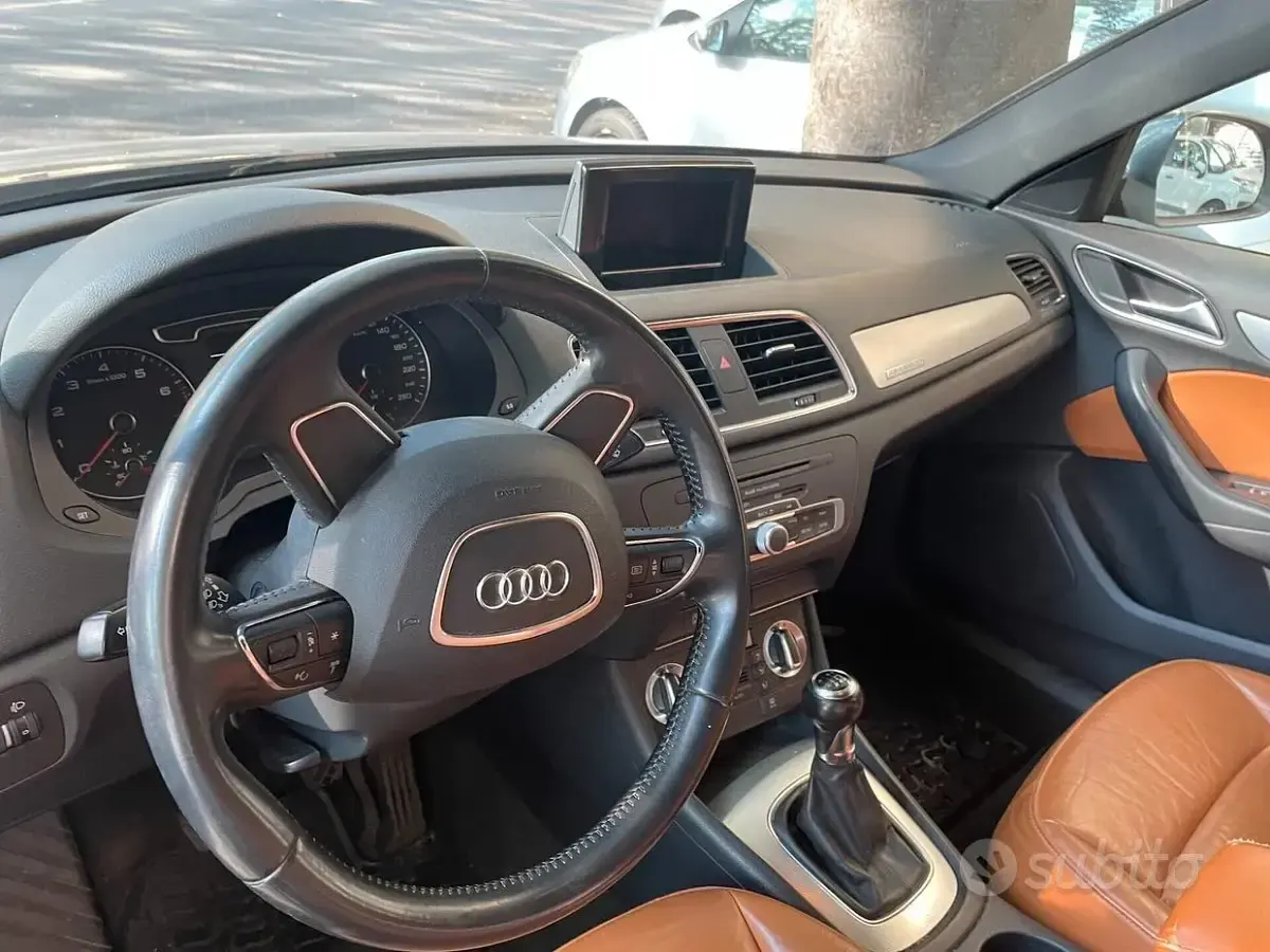 Usata Audi Q3 Advanced Plus 170 CV (125 kW) 2012 Grigio SUV