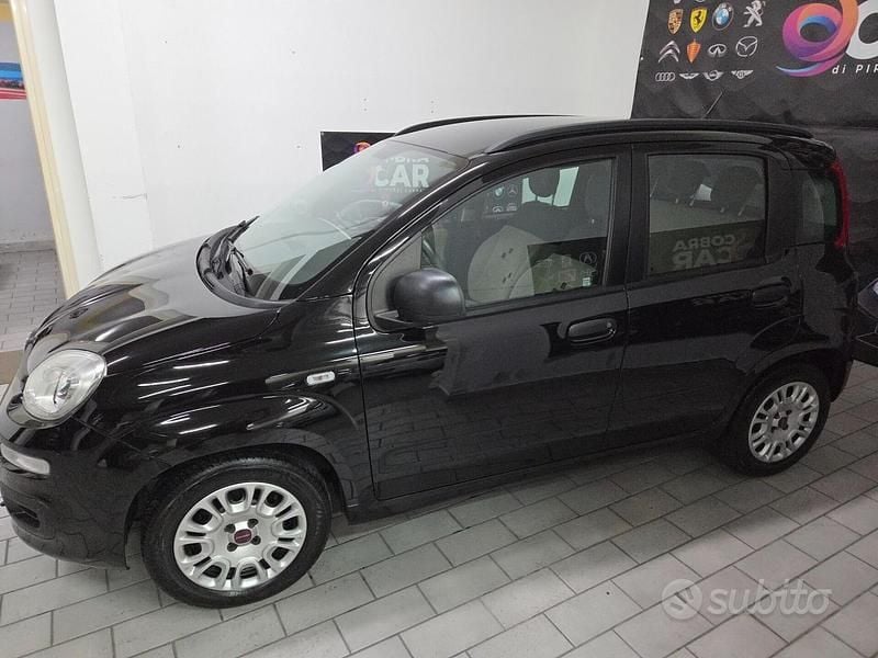 Usata Fiat Panda Lounge 95 CV (69 kW) 2014 Nero Utilitaria