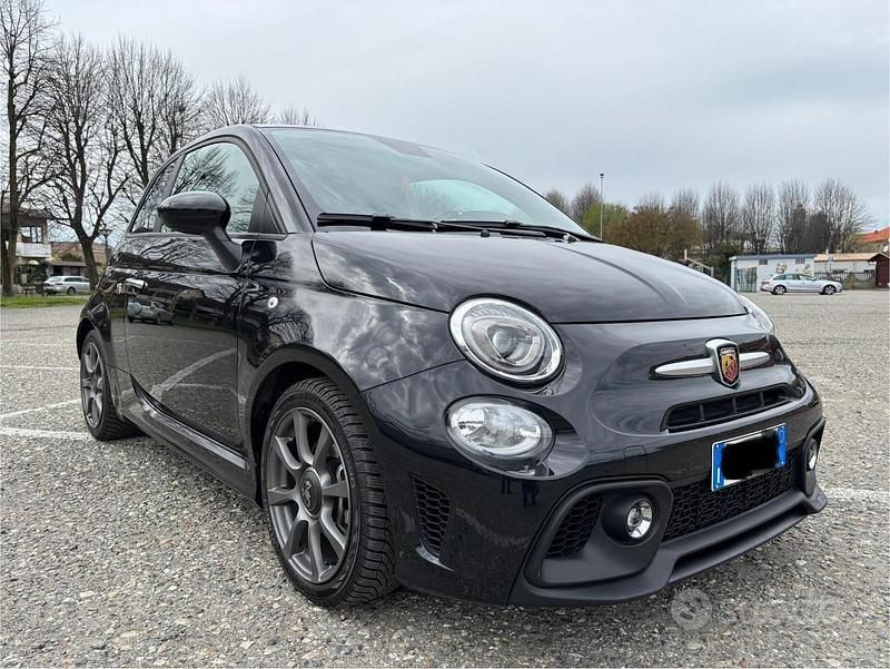 Usata Abarth 595 165 CV (121 kW) 2022 Nero Utilitaria
