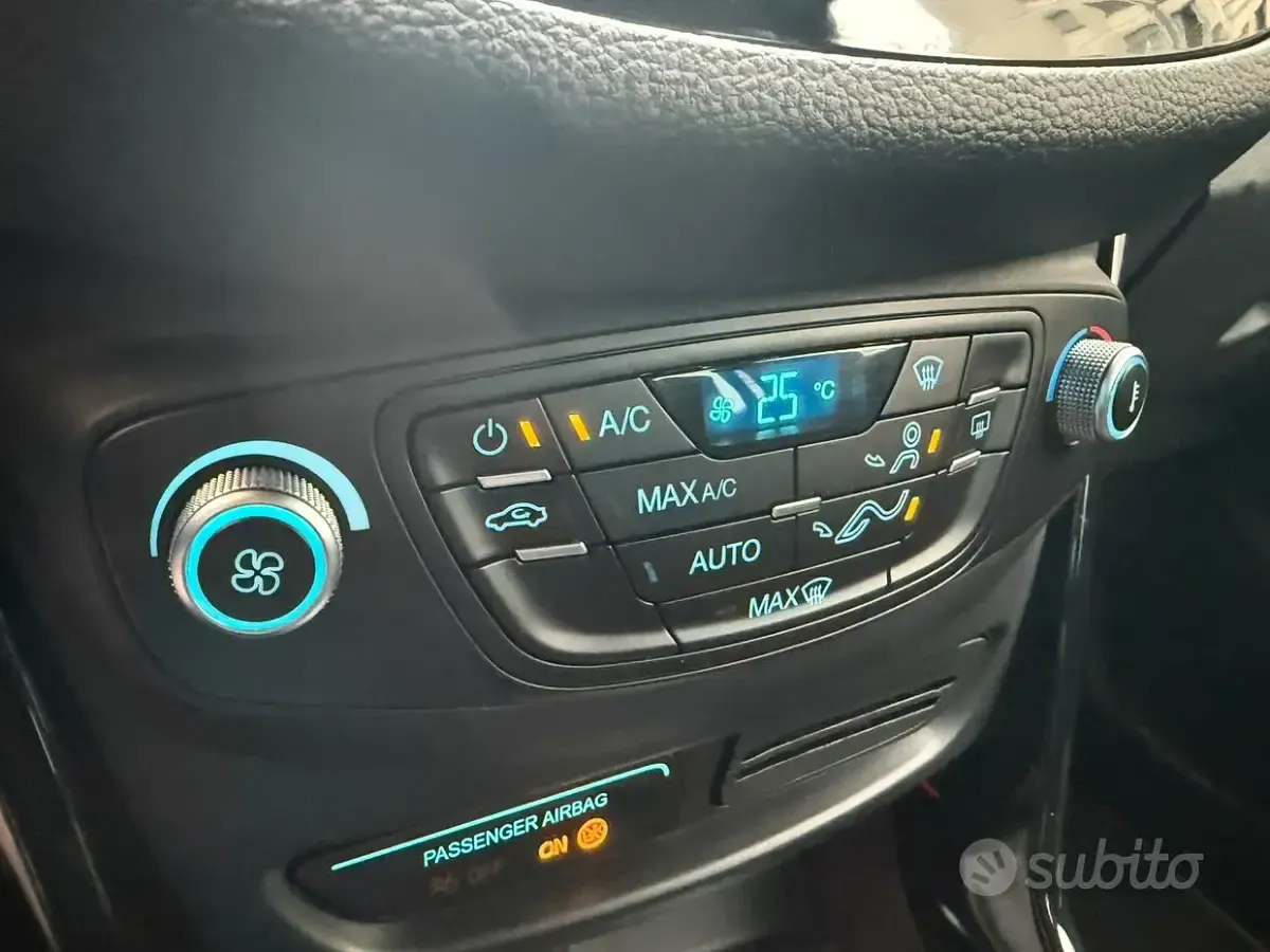 Usata Ford B-MAX 100 CV (73 kW) 2014 Bianco Monovolume