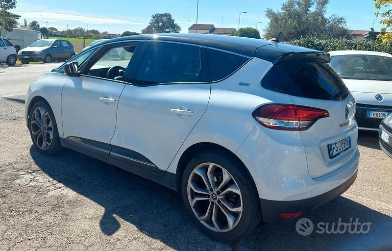 Usata Renault Scénic IV 110 CV (80 kW) 2018 Bianco Monovolume