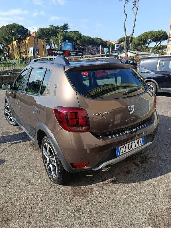 Usata Dacia Sandero Anniversary 101 CV (74 kW) 2020 Berlina