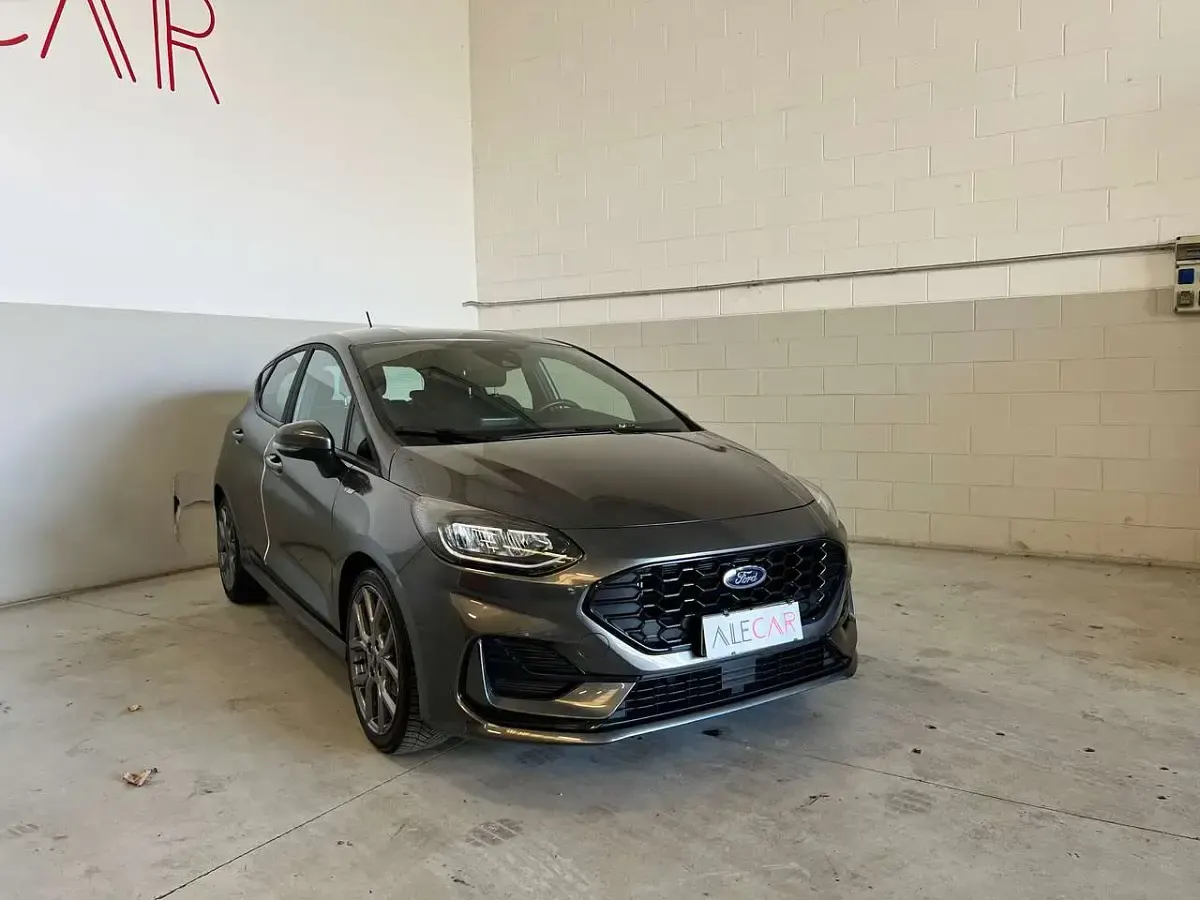 Usata Ford Fiesta ST-Line 125 CV (91 kW) 2023 Grigio Utilitaria