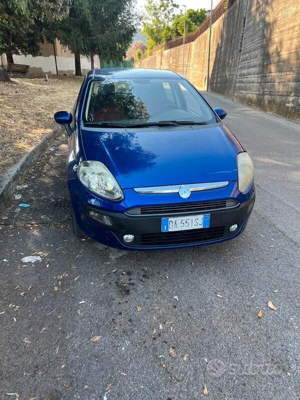 Usata Fiat Grande Punto 77 CV (56 kW) 2006 Blu Utilitaria