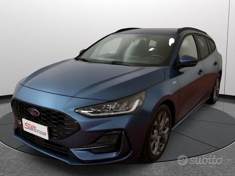 Usata Ford Focus ST 125 CV (91 kW) 2023 Blu Berlina