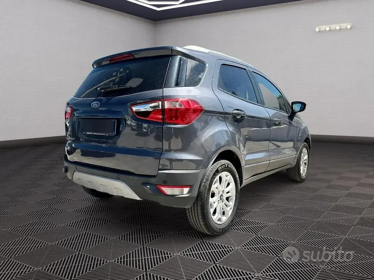 Usata Ford Ecosport Titanium 95 CV (69 kW) 2017 Grigio SUV