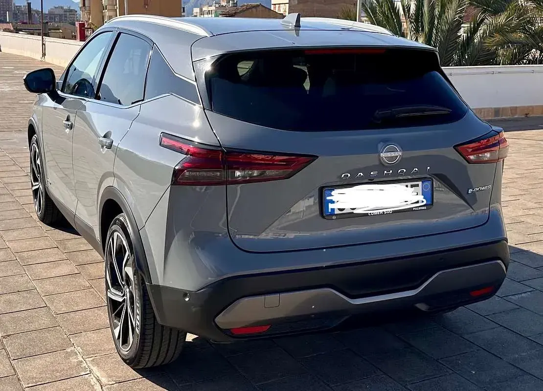 Usata Nissan Qashqai Tekna 158 CV (116 kW) 2024 Grigio SUV